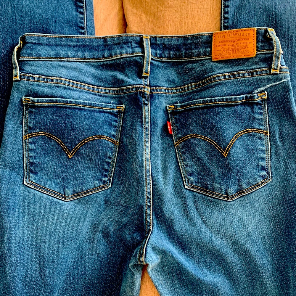 LEVIS 712 Slim Fit for Sale!💕